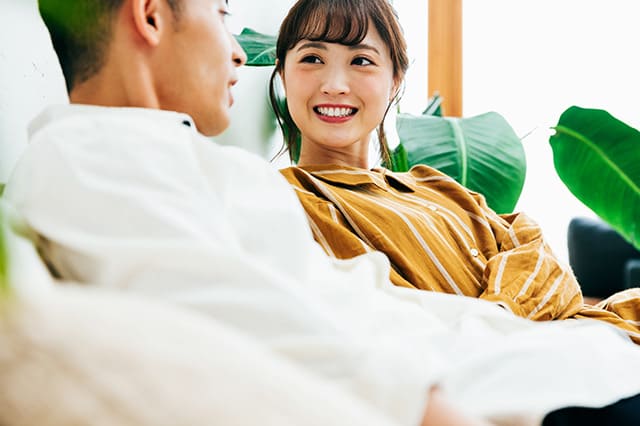 ナースジョブお役立ちコラム ナースが結婚する際の目安として考慮すべきこととは